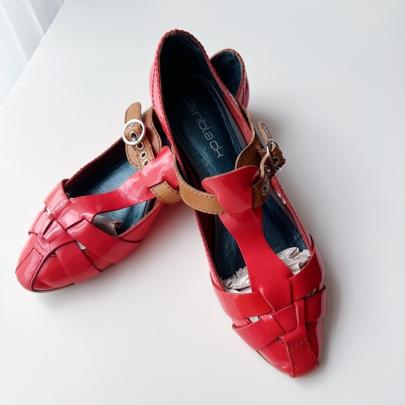 DaniBlack Shoes - Daniblack Patent Leather Red Flats, sz.7M
